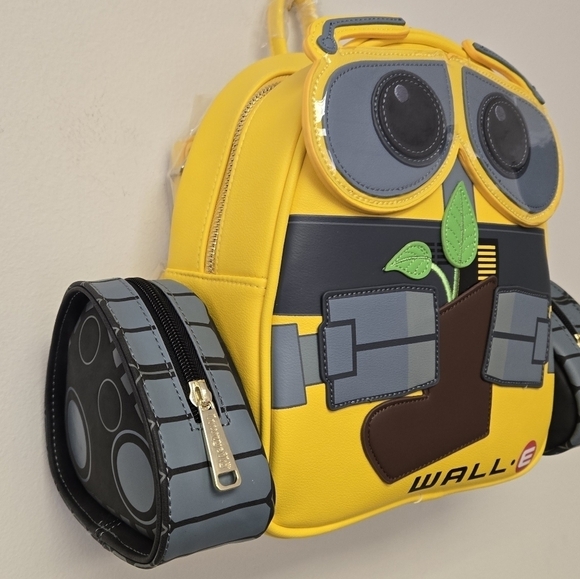 Loungefly Pixar WallE & Eve Plant Boot Backpack main image 11